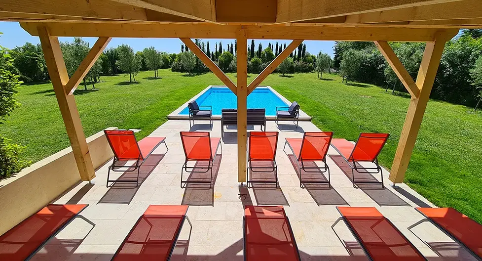 Domaine du T piscine