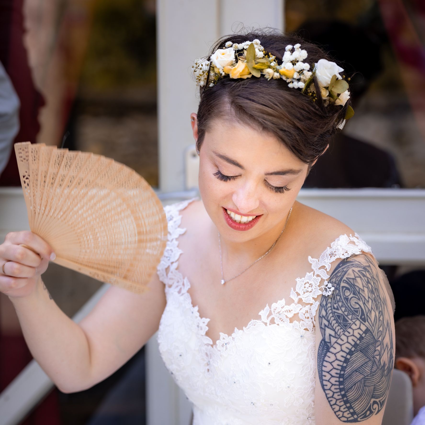 Photo de mariage à Toulouse – Mariée et éventail