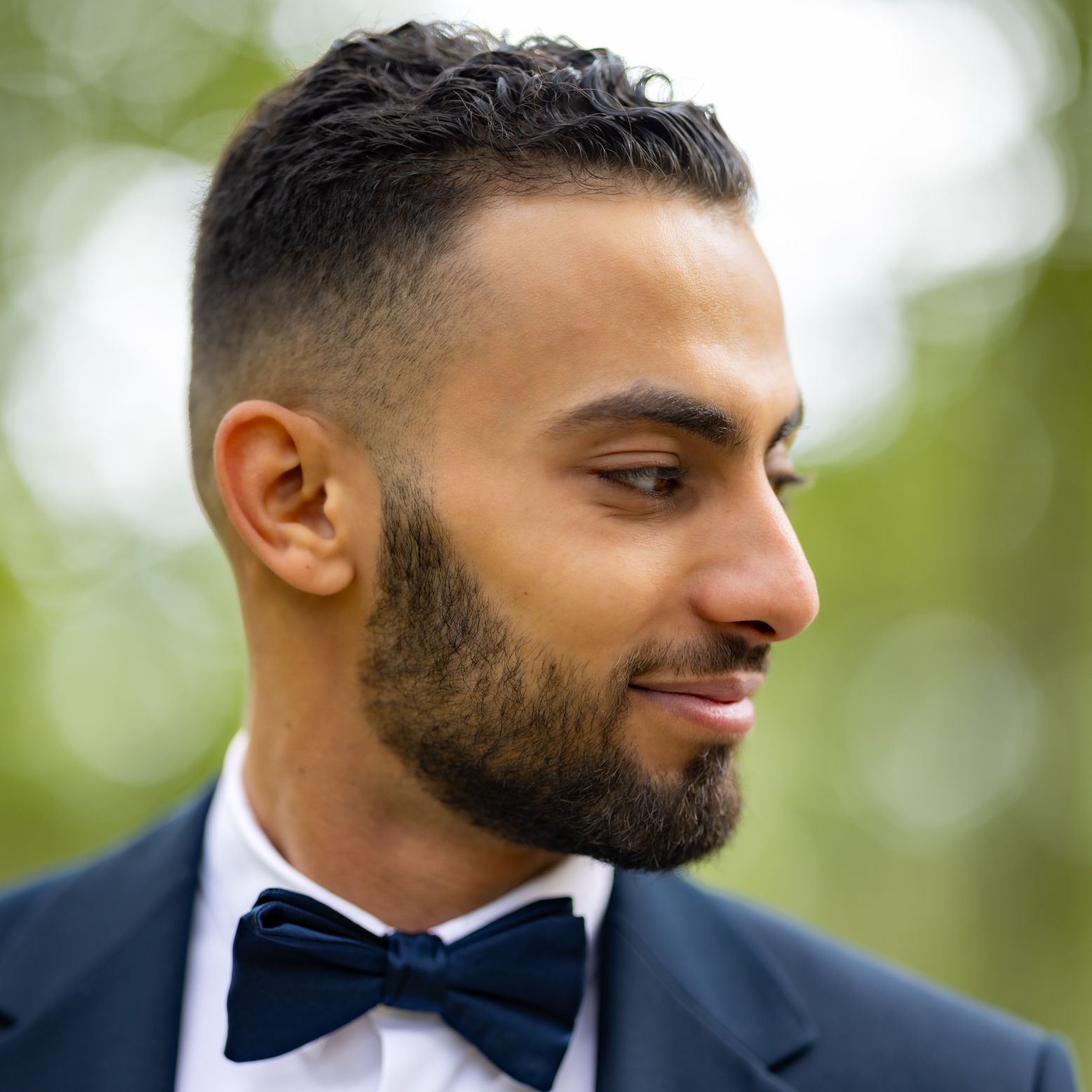 Photo de mariage à Toulouse – Regard du marié